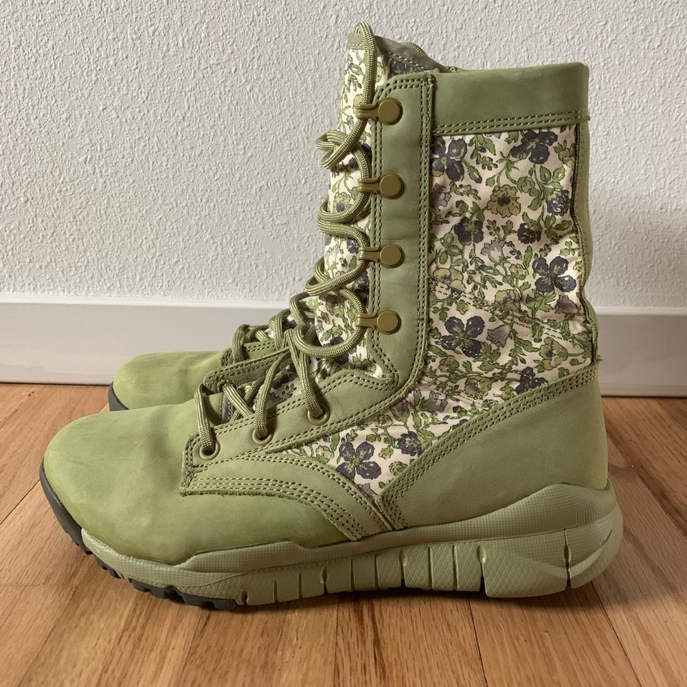 Nike Liberty of London SFB Boot